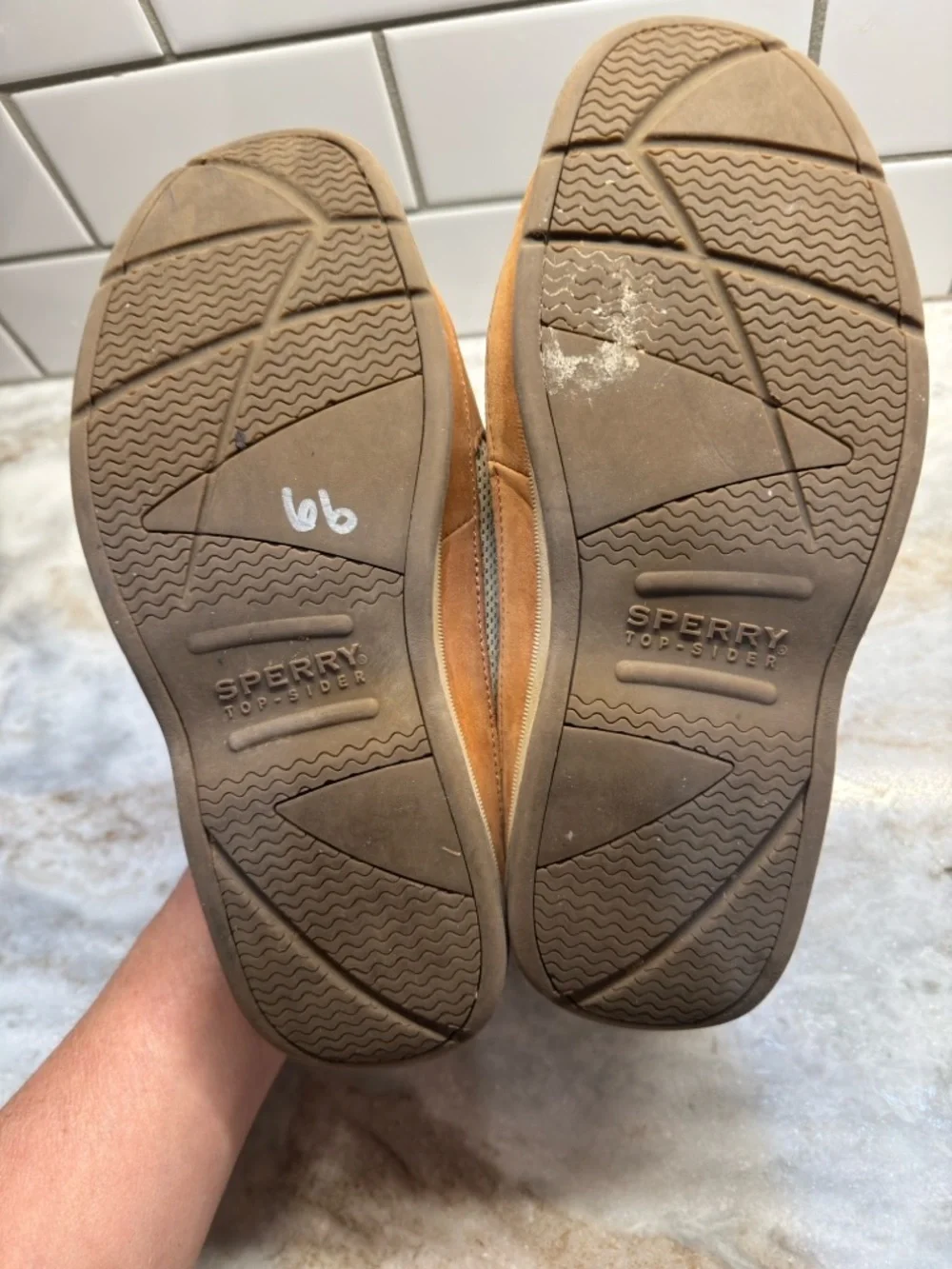 Sperry Brown Leather Classic Boat Shoes with Contrast Stitching